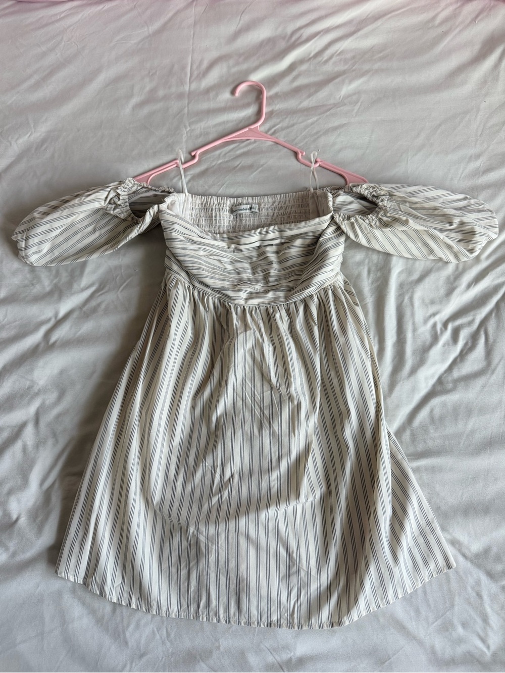 Abercrombie & Fitch off the shoulder Mini Dress, Xs